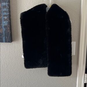 Elegant Justice Puffer Scarf💜🖤